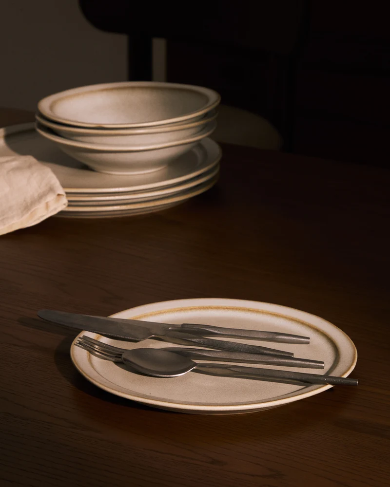 Coval dessert plate