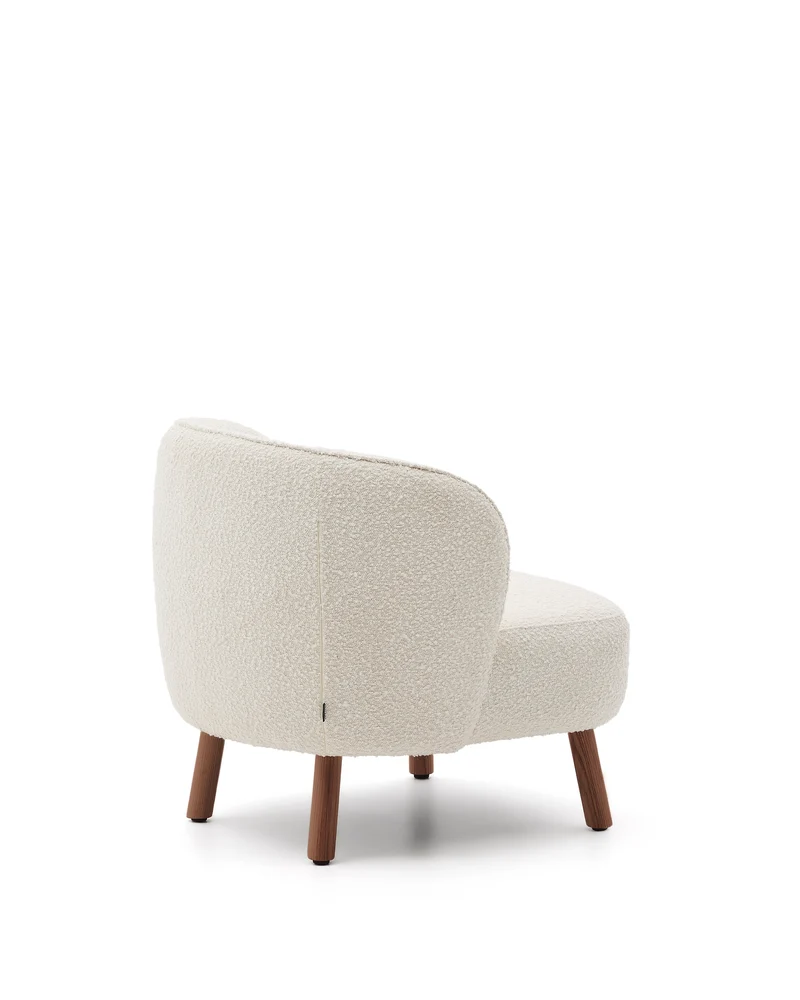 Ulit armchair in white bouclé legs in a walnut finish