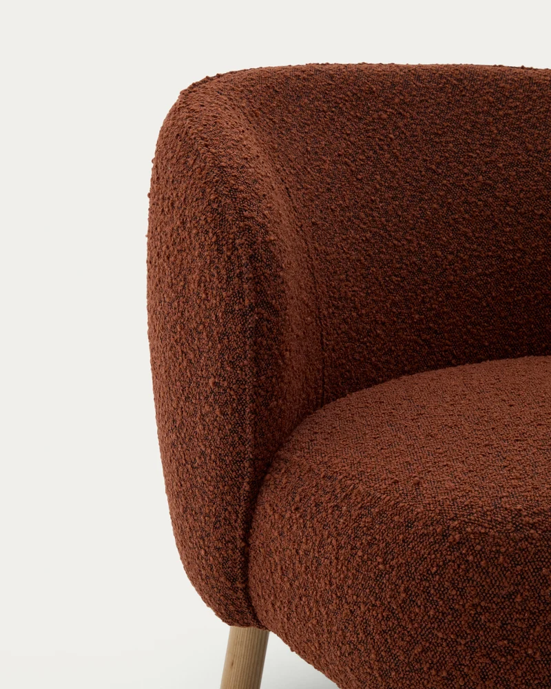 Ulit armchair in terracotta bouclé natural finish legs