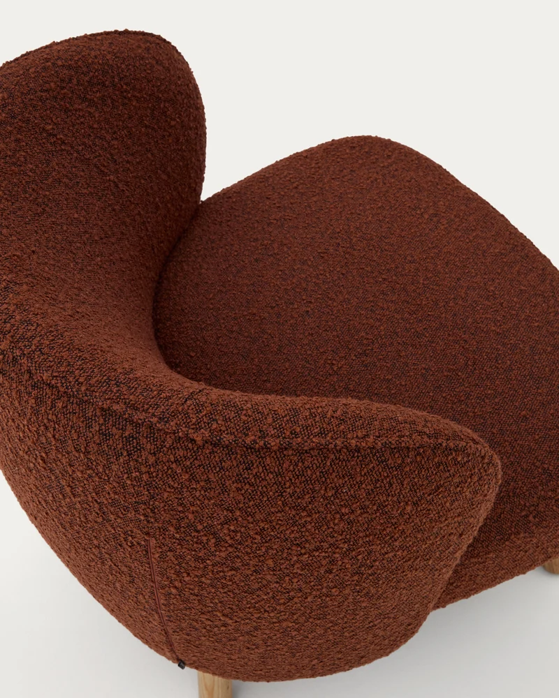 Ulit armchair in terracotta bouclé natural finish legs
