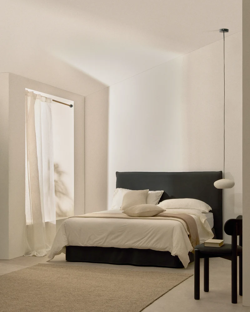 Jaira Bed with removable cover - Anthracite Grey Linen blend