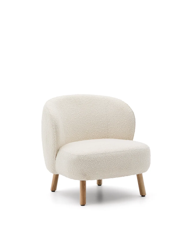 Ulit armchair in white bouclé natural finish legs