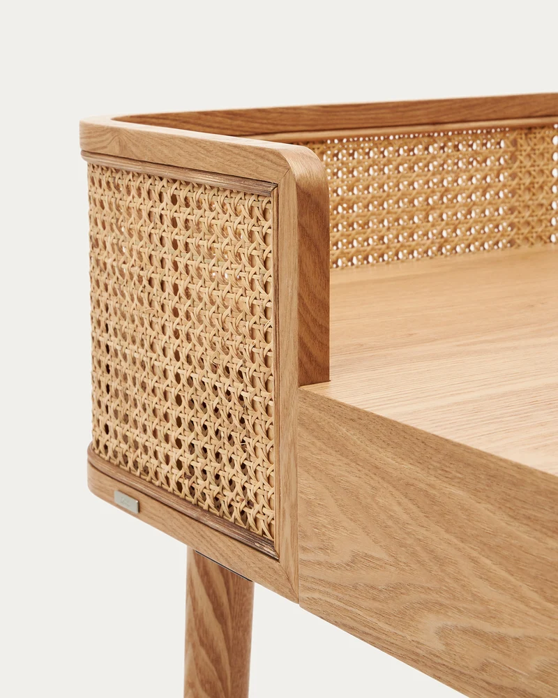 Araxi Desk