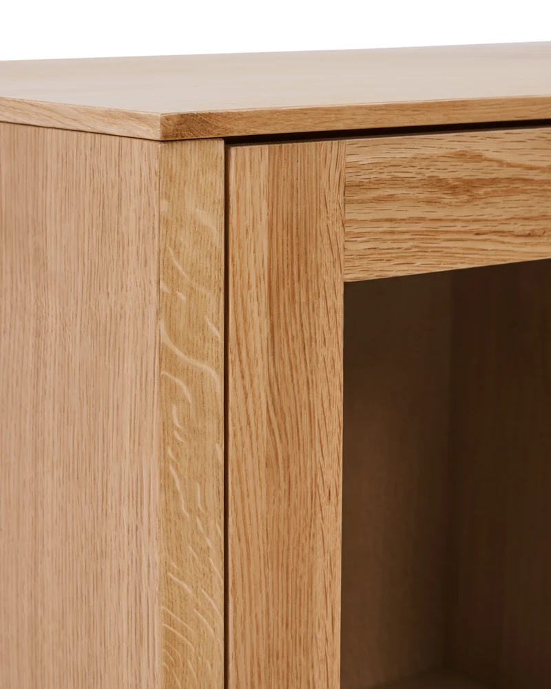 Alguema display cabinet in oak wood veneer with natural finish, 100 x 185 cm