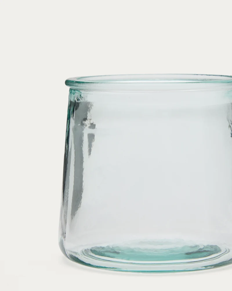 Izai glass
