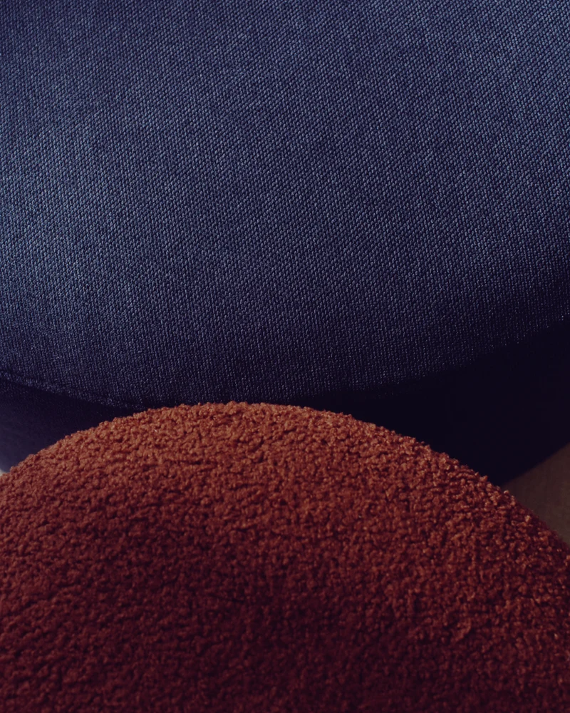 Kaeli footrest with removable cover in terracotta bouclé Ø 43 cm