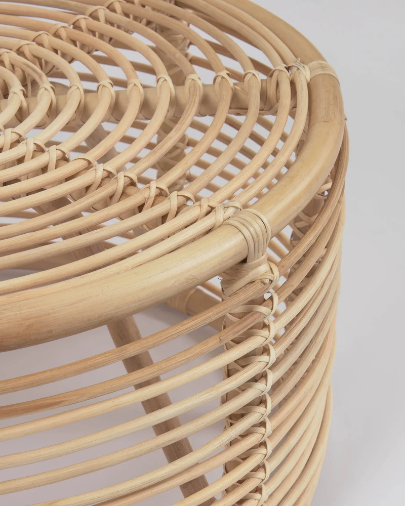 Round Kohana coffee table in rattan with natural finish Ø 66 cm