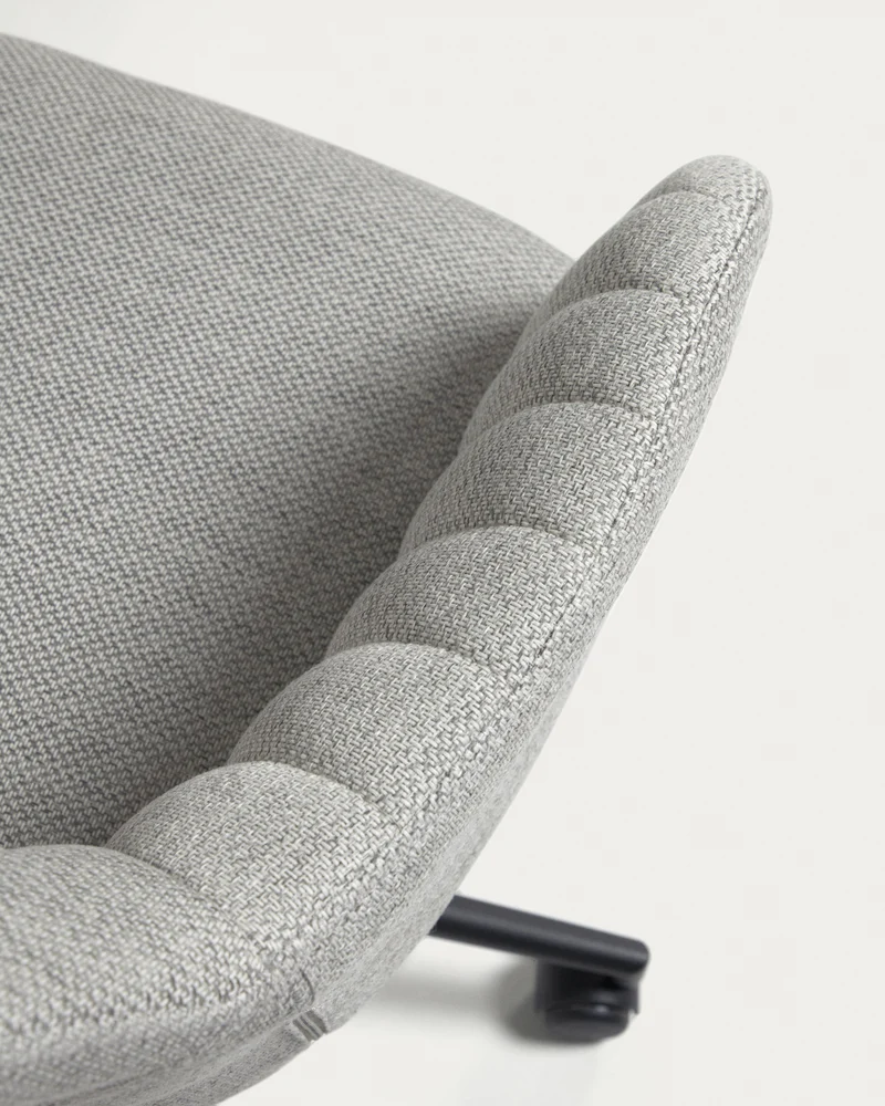 Madina light grey office chair and legs made of steel in matt black