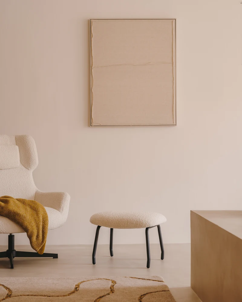 Maha white wall hanging with horizontal line 82 x 102 cm