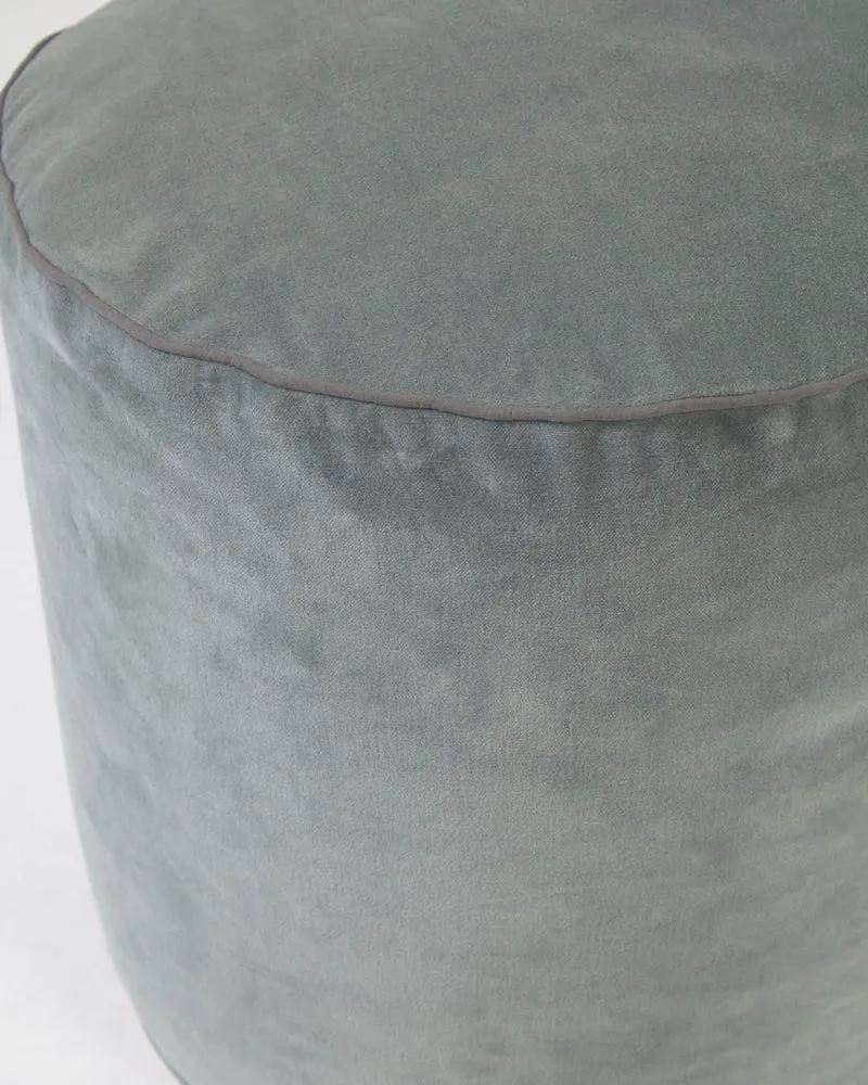 Brunetta round pouffe in dark turquoise velvet Ø 40 cm