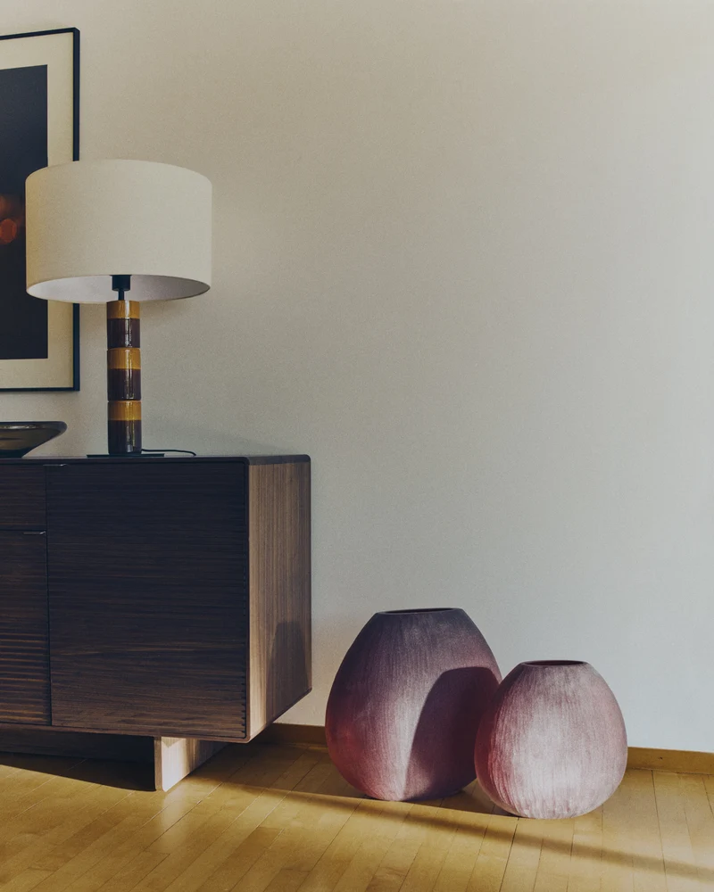 Rovena burgundy glass vase 33.5 cm