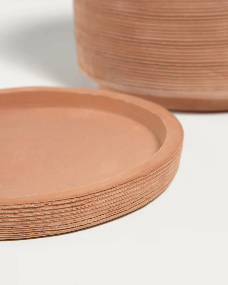 Karlina set of 2 terracotta plant pots with dishes, Ø 33 cm / Ø 24 cm