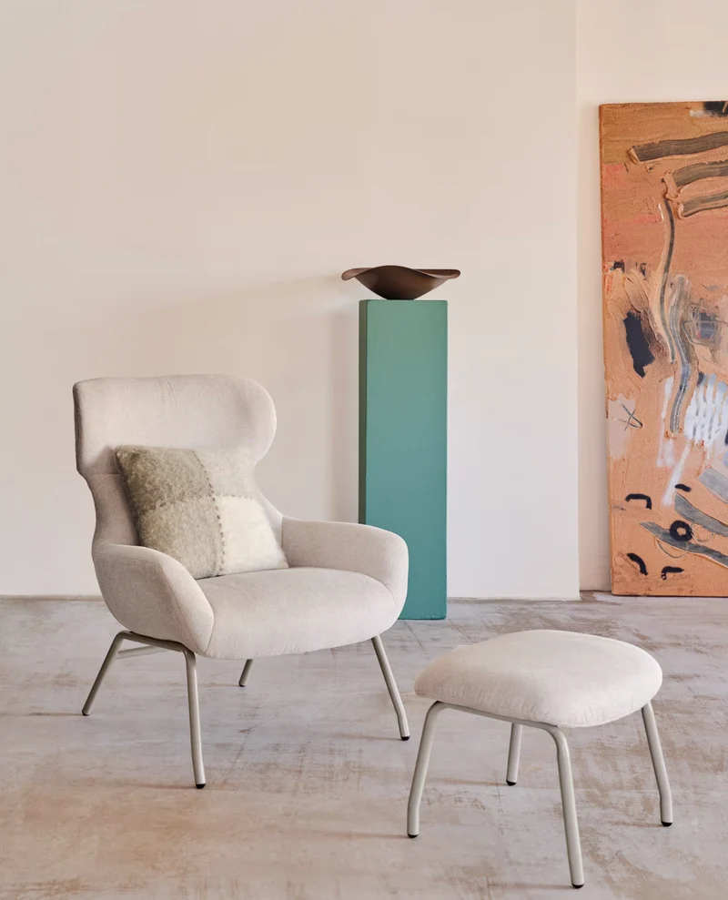 Belina Armchair Beige Chenille & Beige Leg