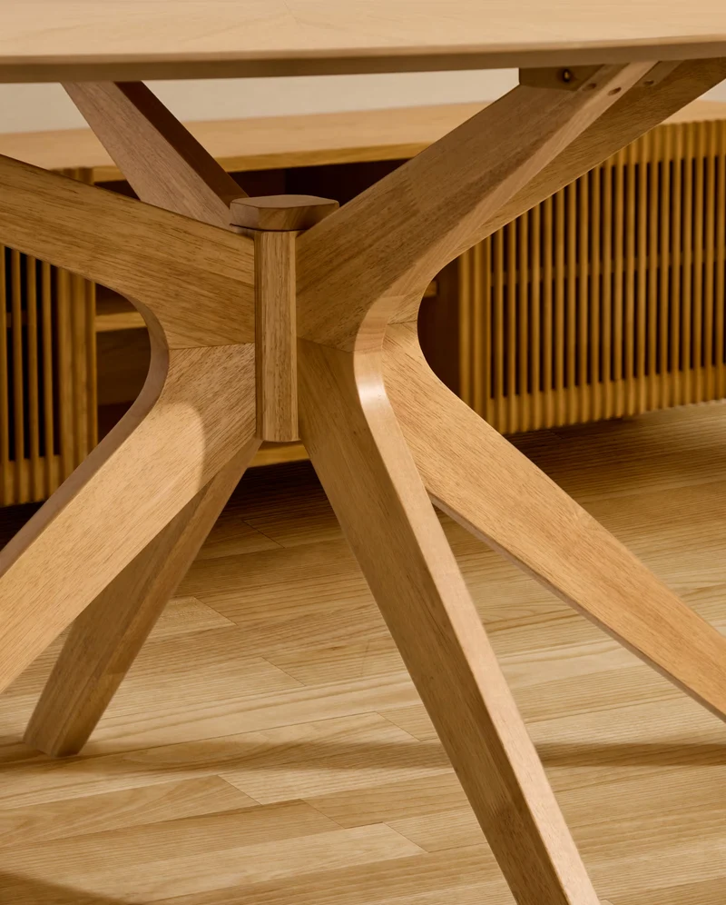 Naanim Oval Table Oak Finish