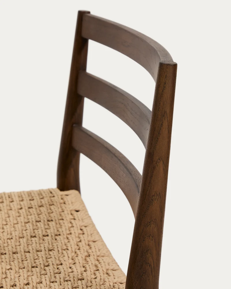 Analy stool with backrest in solid oak wood with walnut-tone finish and rope seat 65 cm