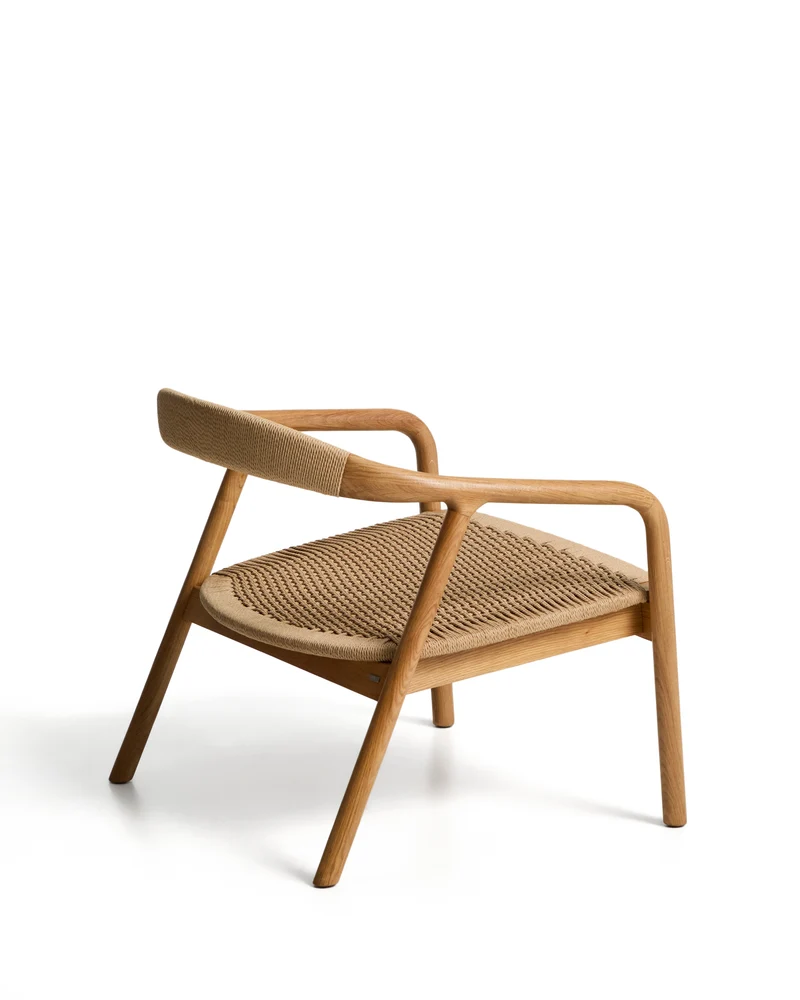 Derile armchair in solid oak wood with natural-tone finish and beige paper rope cord FSC 100%