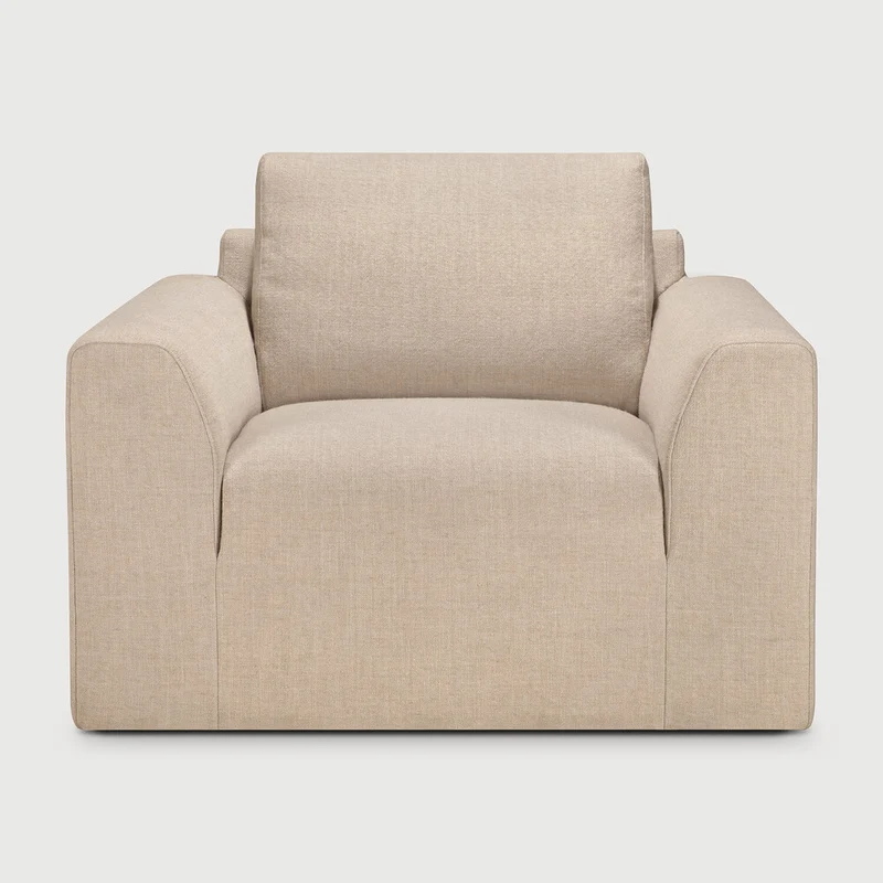 Ease Lounge Chair