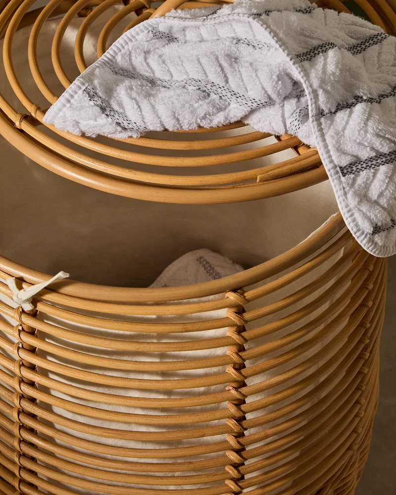 Liora rattan laundry basket 59cm