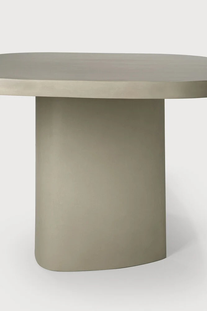 Canyon Outdoor Dining Table
