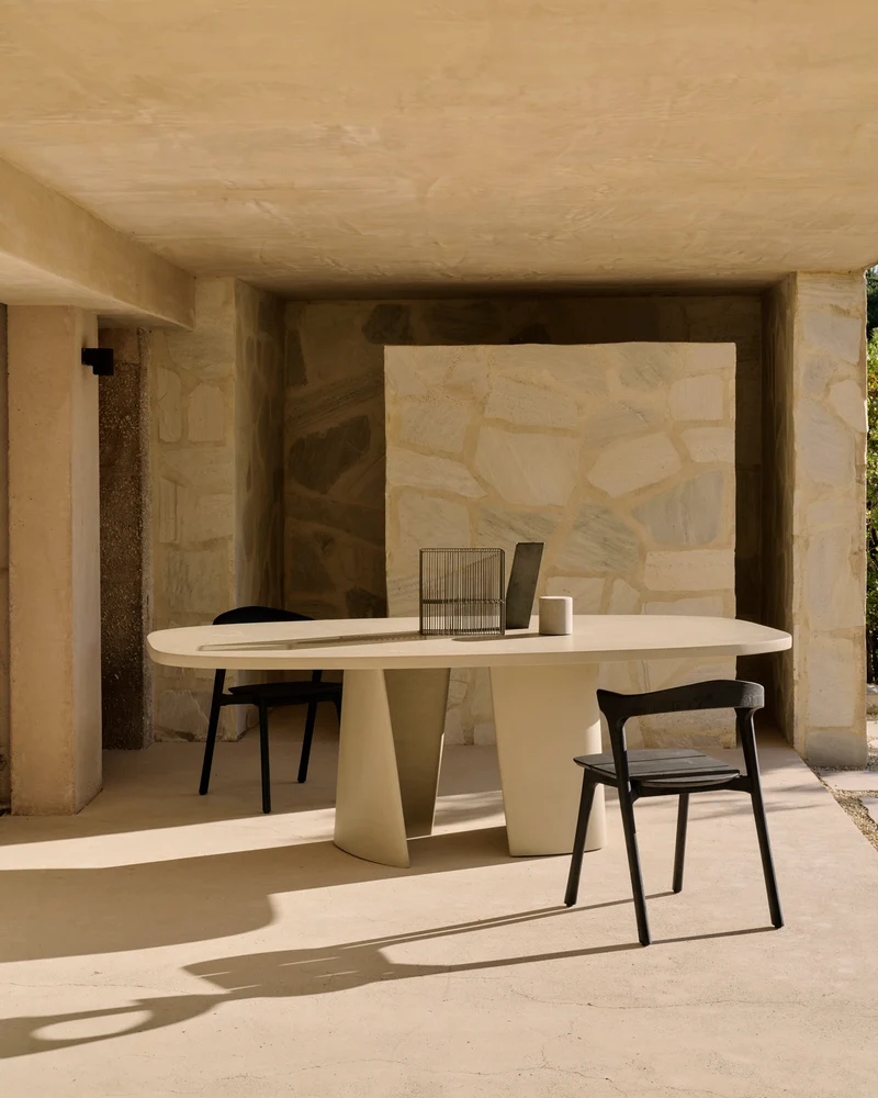 Canyon Outdoor Dining Table