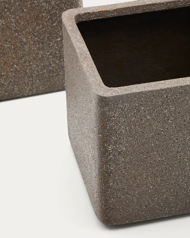 Set of 2 Minoa planters with brown stone effect 44 x 44 cm