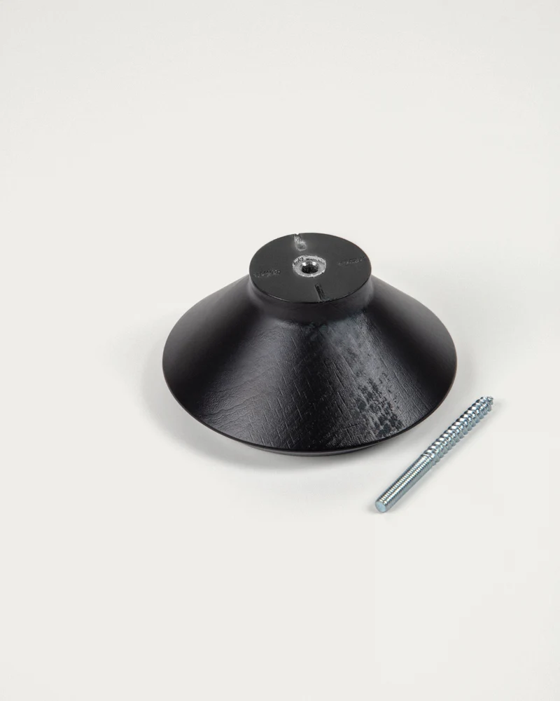 Set of 3 Nadua hangers in solid wood with a natural, black beech finish.