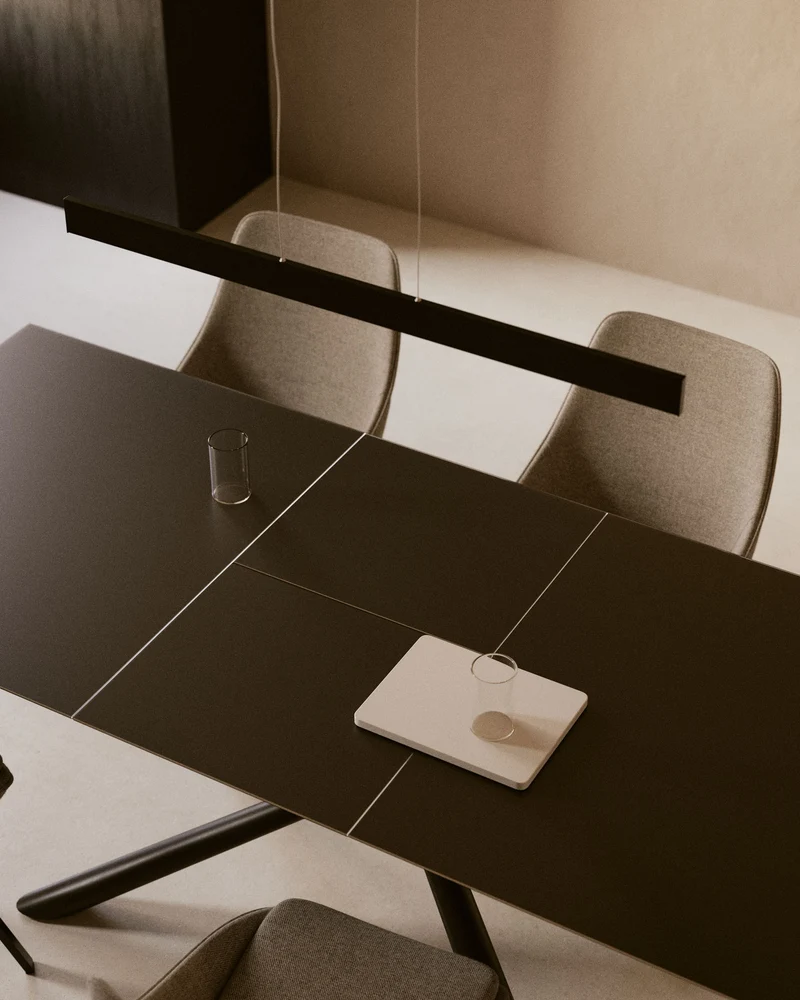 Theone extendable glass table with steel legs with black finish 160 (210) x 90 cm