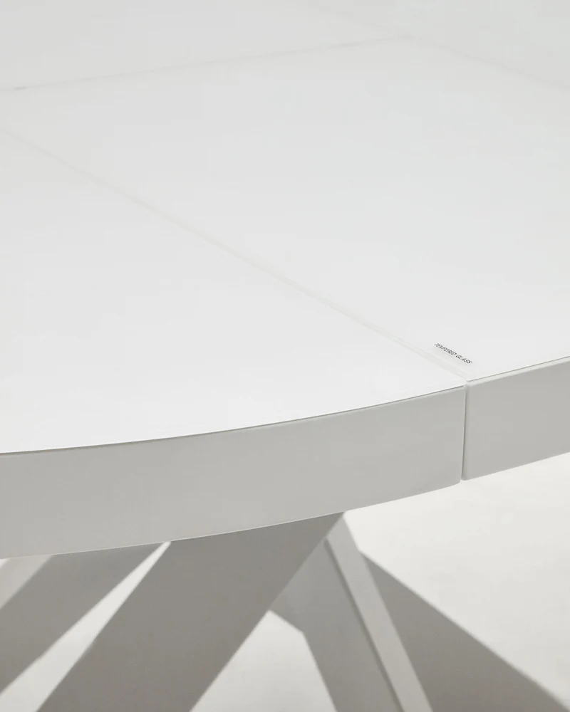 Vashti extendable round table in glass and MDF with steel legs in white, Ø 120(160)x120cm