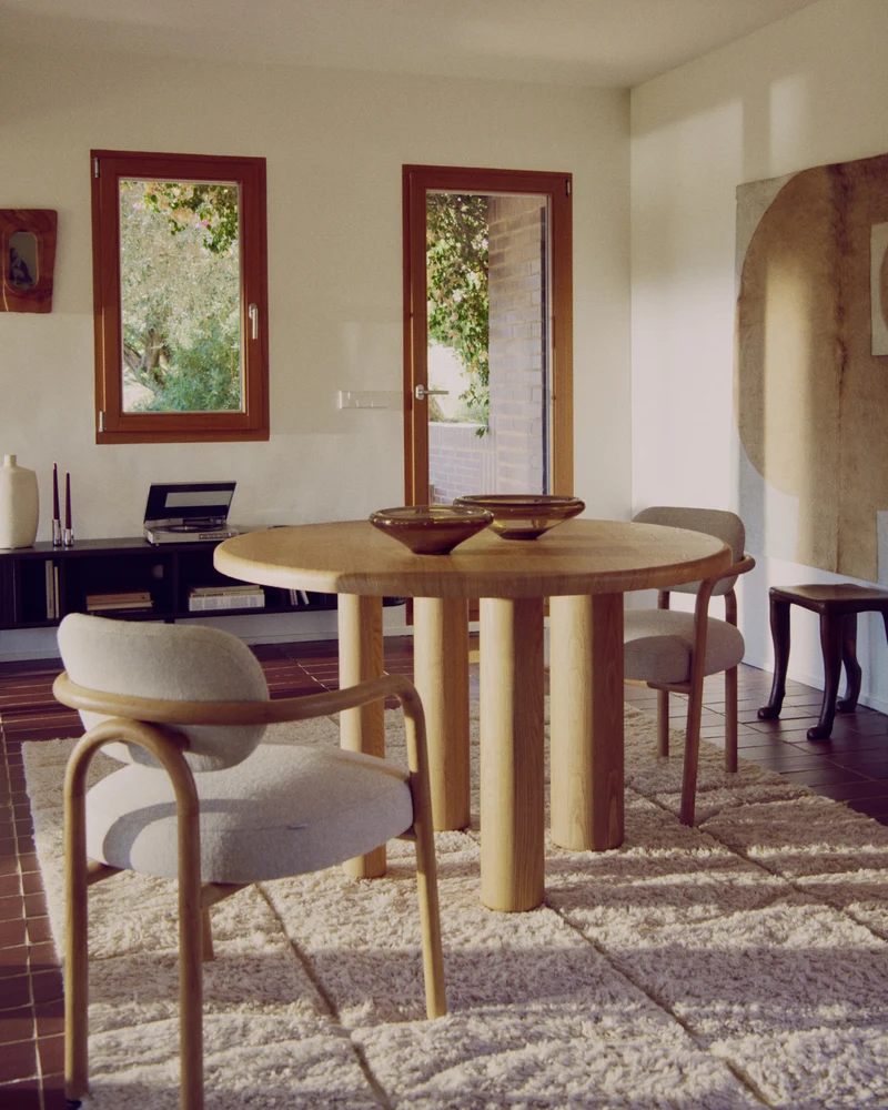 Melqui beige chair in solid oak wood a natural finish