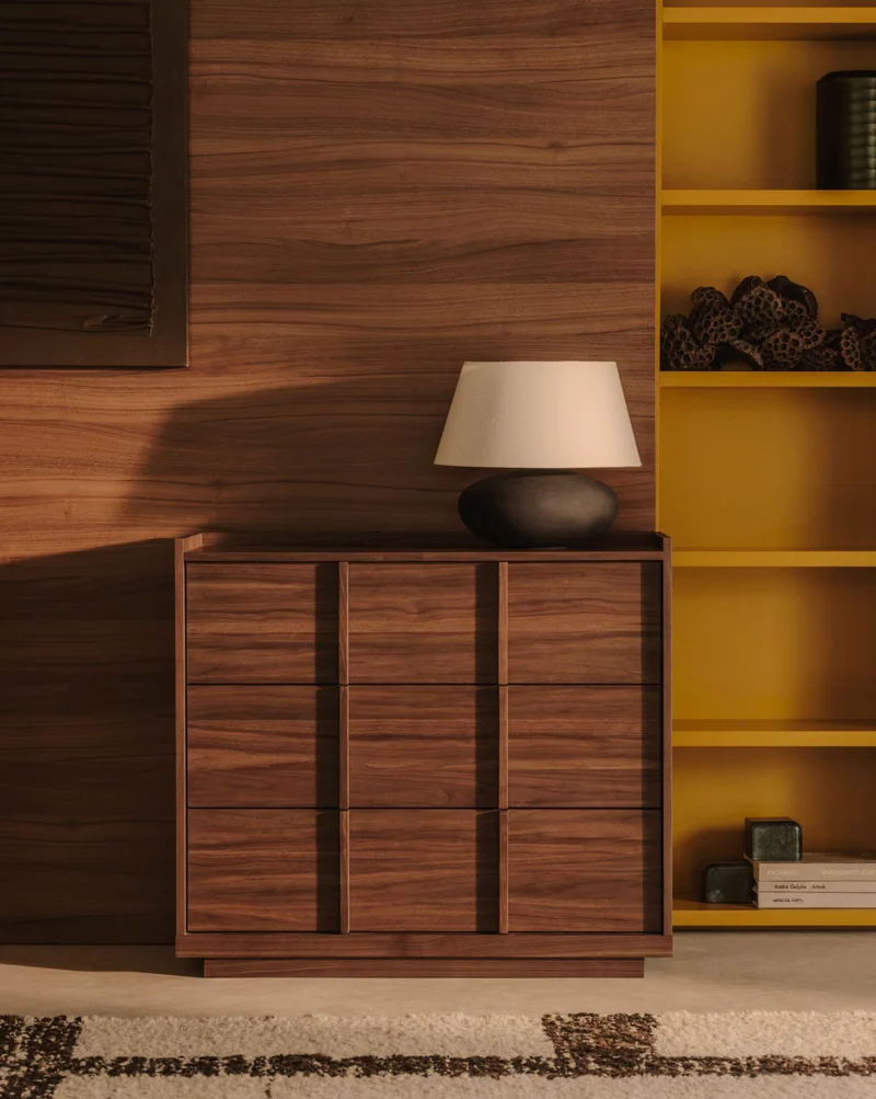 Onix Chest Of Drawers