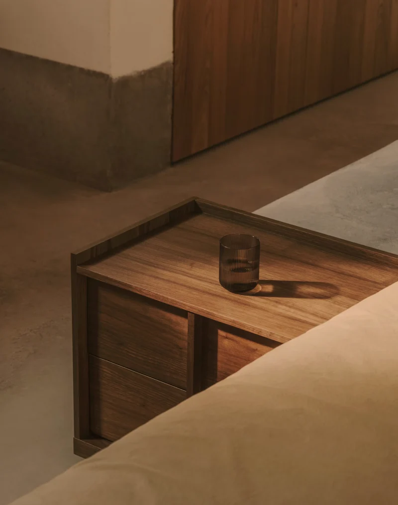 Onix Bedside Table