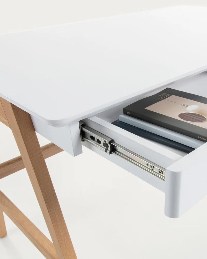 Dyana table in MDF with white lacquer and solid ash wood legs, 120 x 60 cm