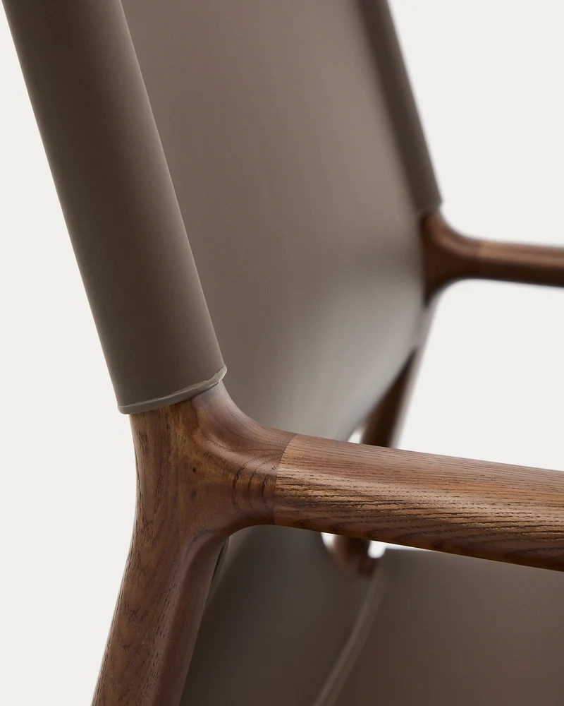 Jan armchair made of dark brown recycled leather fibres and FSC 100% solid ash wood with walnut-coloured finish