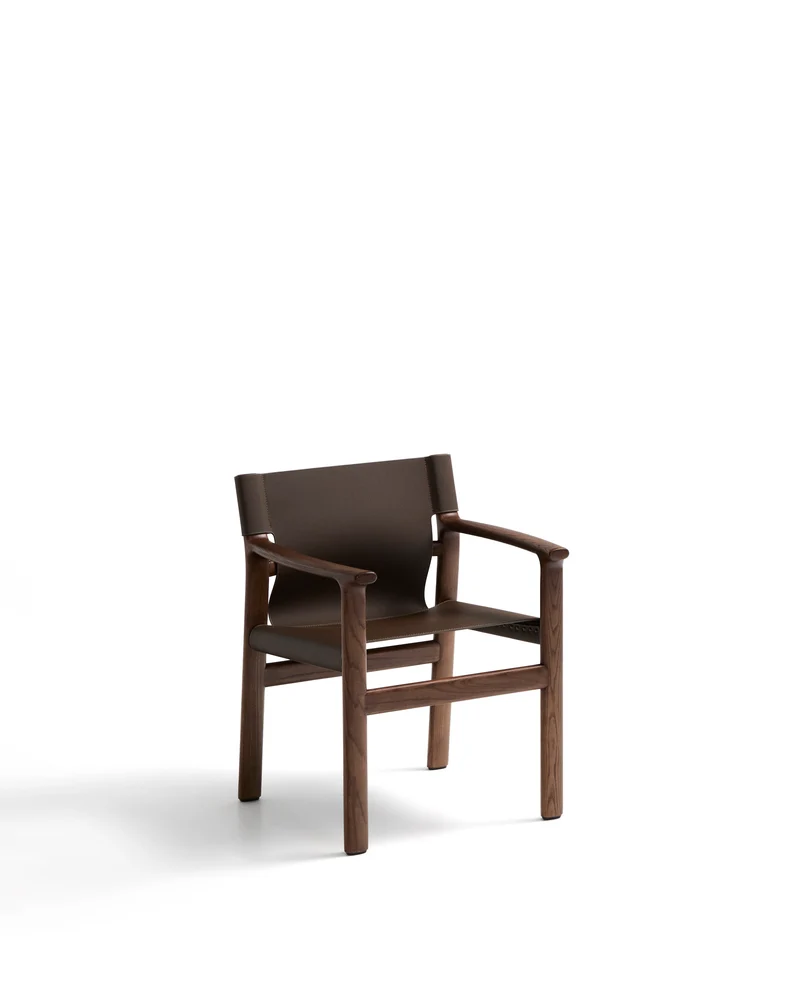 Jan chair made of dark brown recycled leather fibres and FSC 100% solid ash wood with walnut-coloured finish