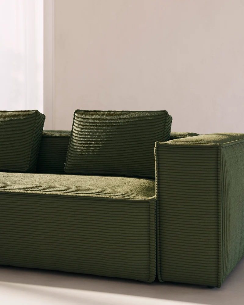 Blok cushion in green thick corduroy 40 x 60cm