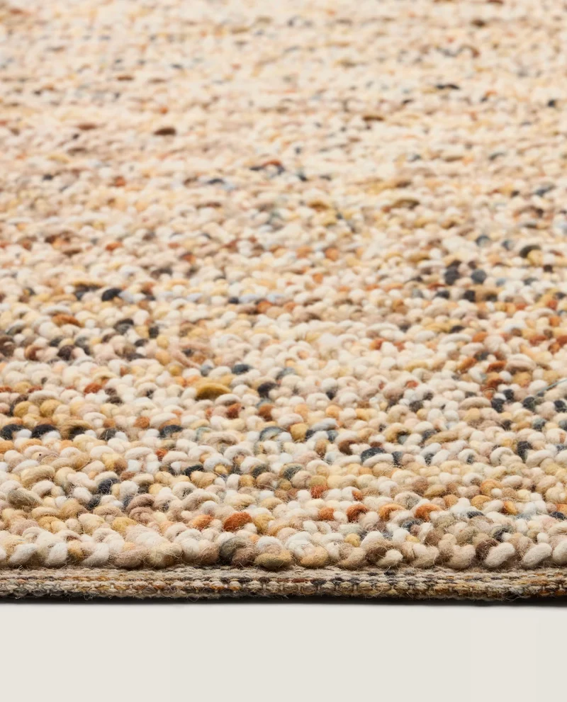 Elanis Rug
