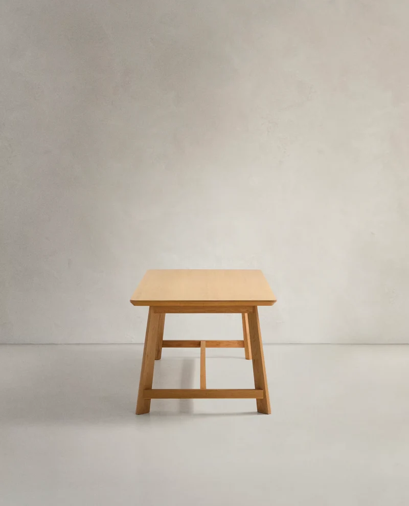 Idun Dining Table