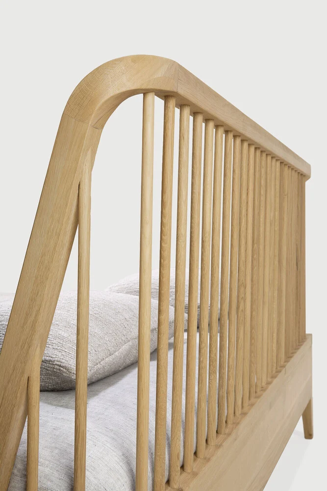 Spindle Bed Super King - Oak