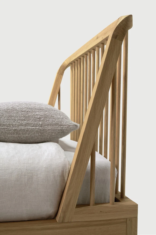 Spindle Bed Single - Oak