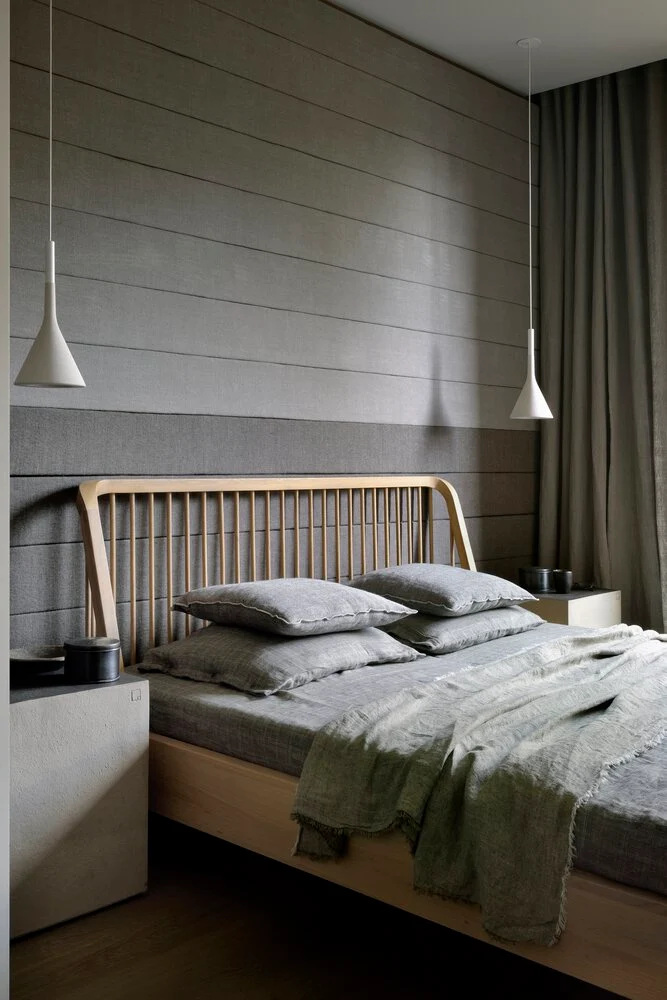 Spindle Bed King - Oak