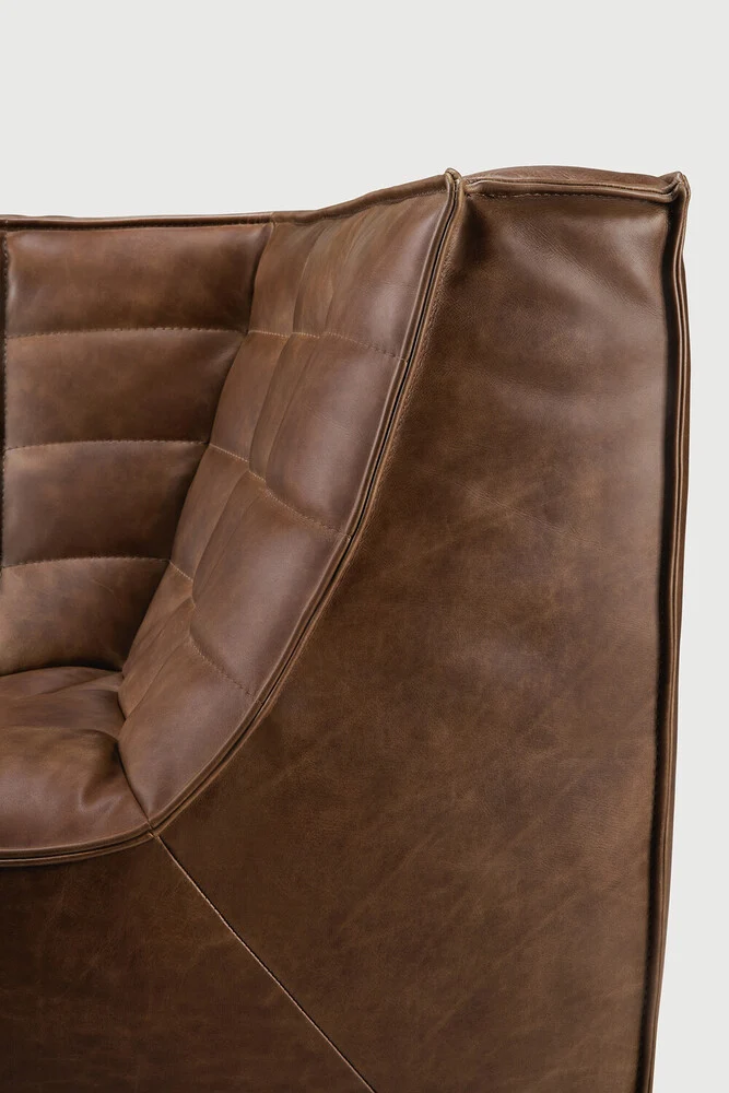 N701 Square Corner - Chestnut Leather
