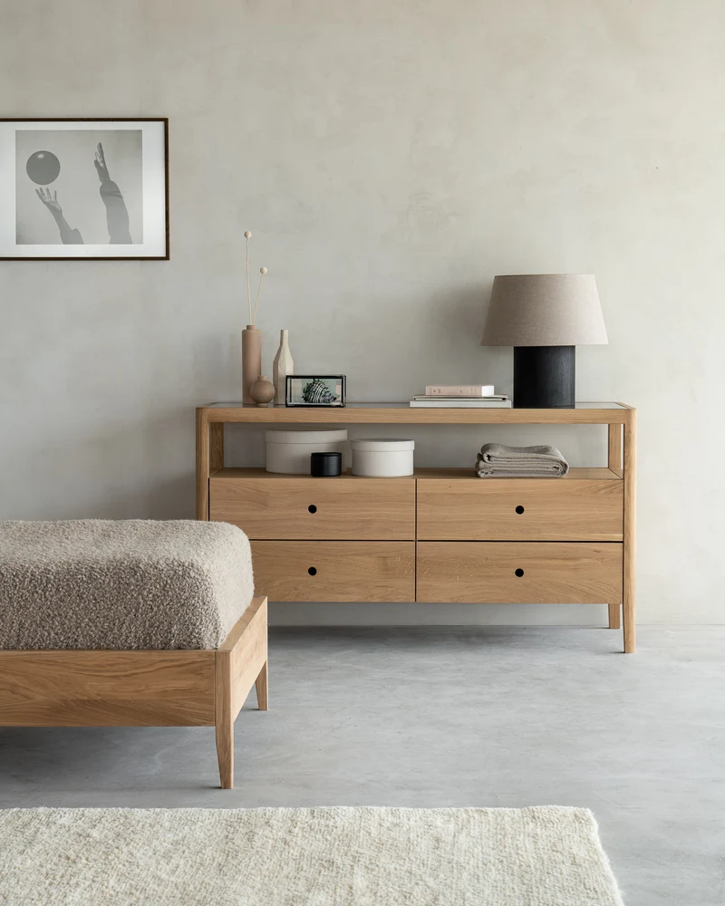 Spindle Dresser Oak