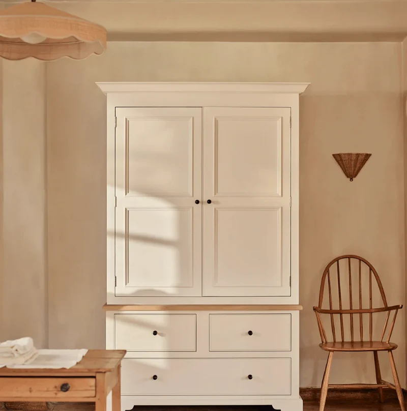 Chichester Housekeeper's Cupboard