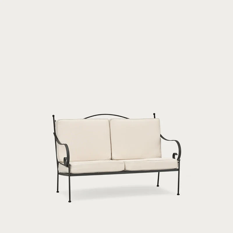 Cheltenham 2 Seater Sofa with Cushions