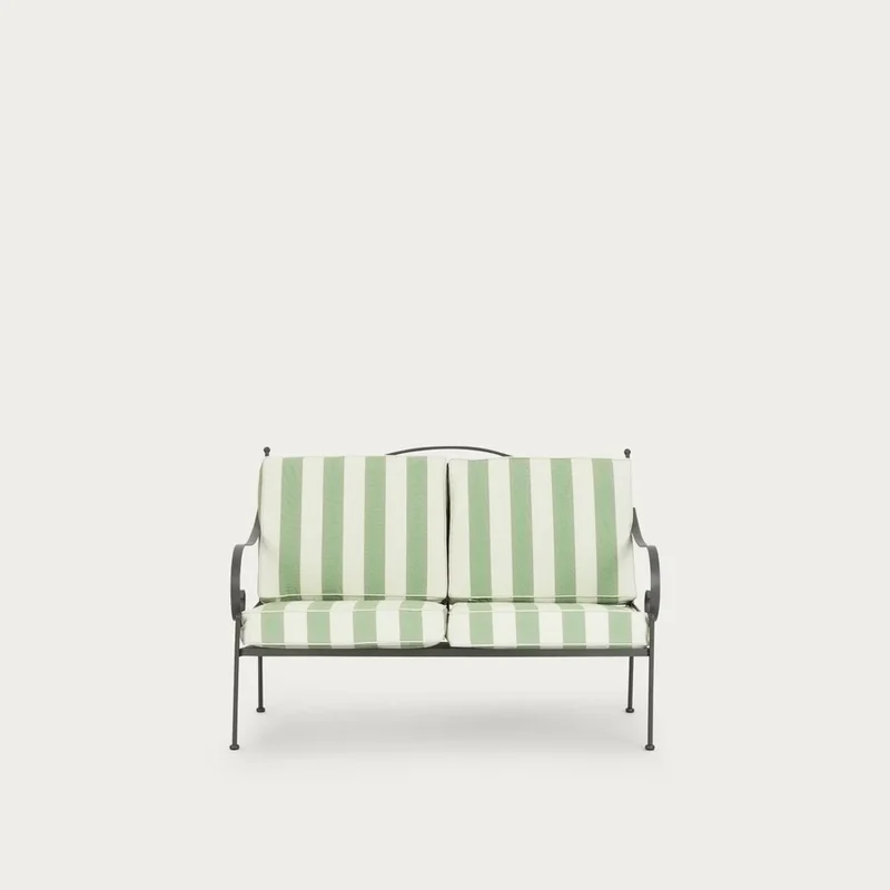 Cheltenham 2 Seater Sofa with Cushions