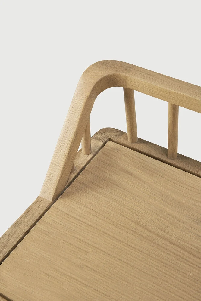 Spindle Bench - Oak