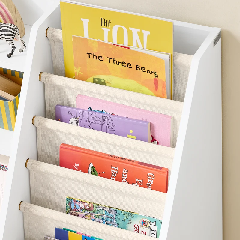SoBuy KMB119-W Bibliothèque Enfant Montessori avec Étagère Inclinée, Poches Tissu et Pieds en Bois de Pin – L80×P40×H80 cm, PB/MDF E1, Blanc