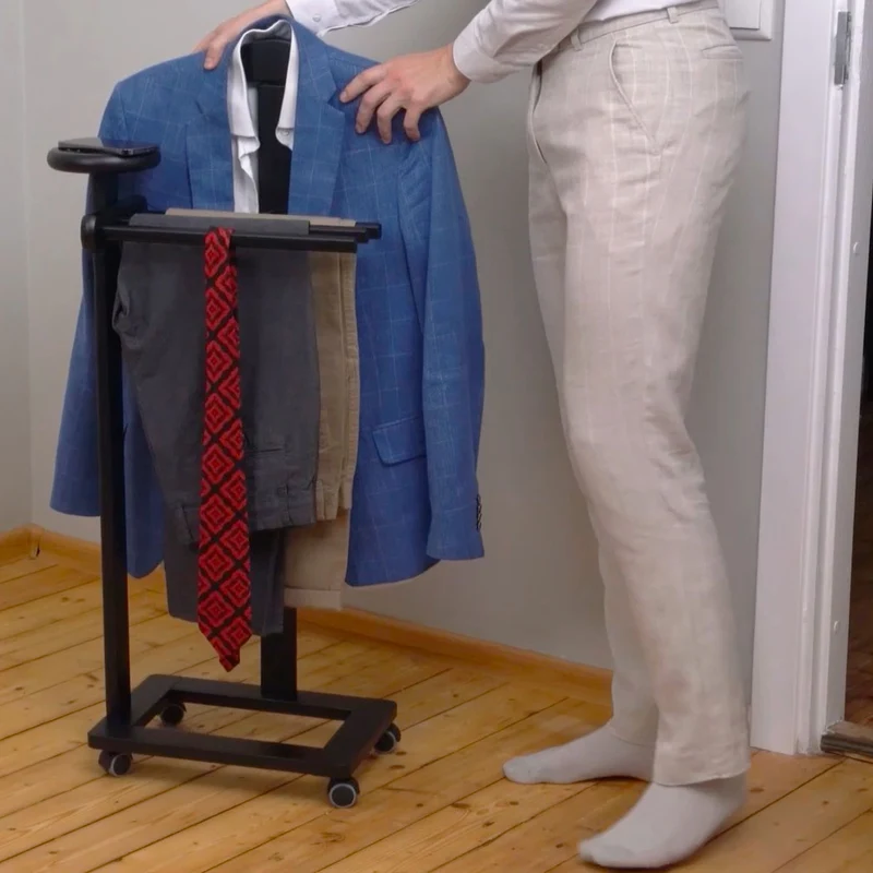 ARIT ANTIMO - Valet de Chambre, Valet de Nuit, Valet de Chambre Bois, Composé d'un cintre, de 3 porte-pantalons et d'une tablette de rangement, Noir