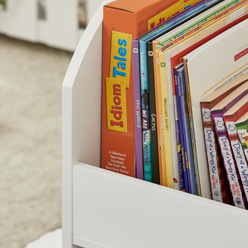 SoBuy KMB53-W Étagère de Rangement Roulantes, Bibliothèque pour Enfants, Étagère à Livres, Armoire à Jouets avec 1 Étagère, 2 Paniers et 4 roulettes