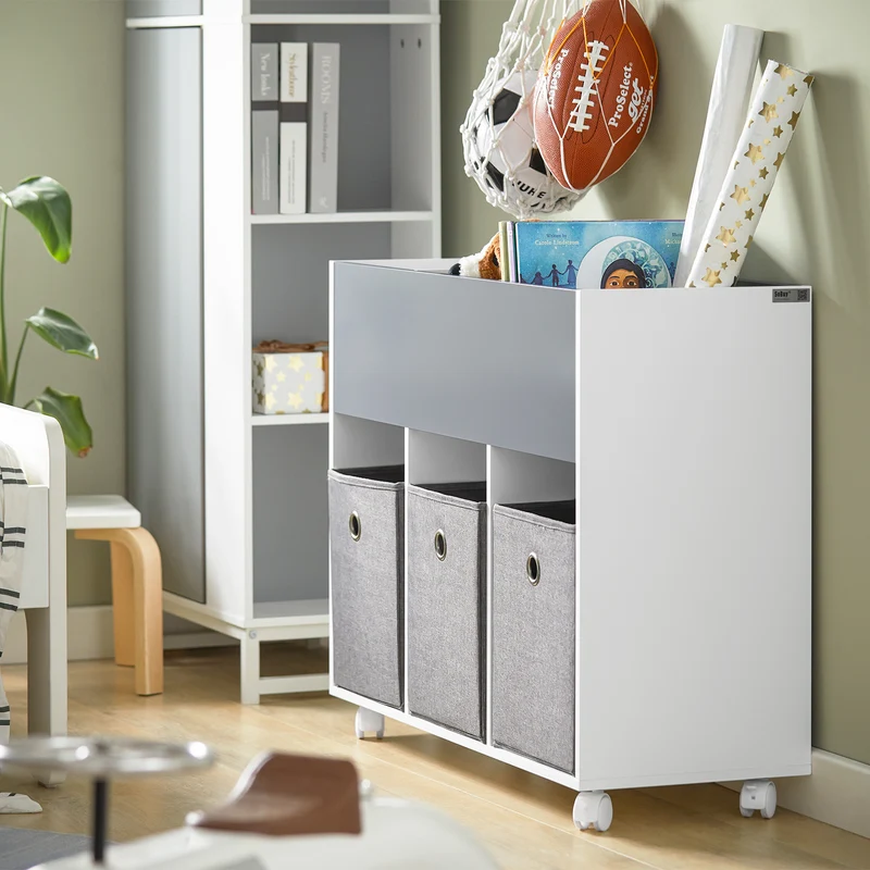 SoBuy KMB61-HG Étagère pour Enfants avec 3 Compartiments et 3 Boîtes en Tissu Amovible, Étagère pour Chambre d'enfant avec roulettes